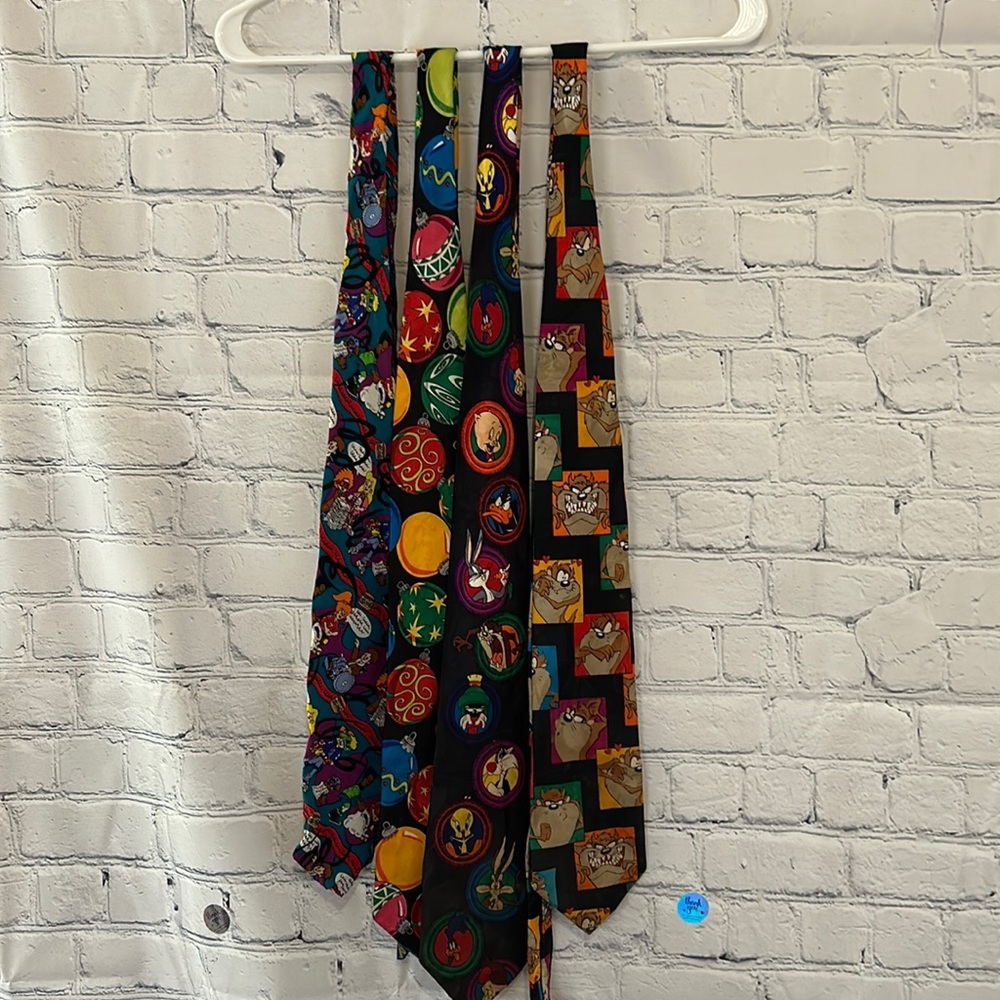 Assortment of Rare Vintage Looney Tunes, Angelica, Frattelli Men’s Ties